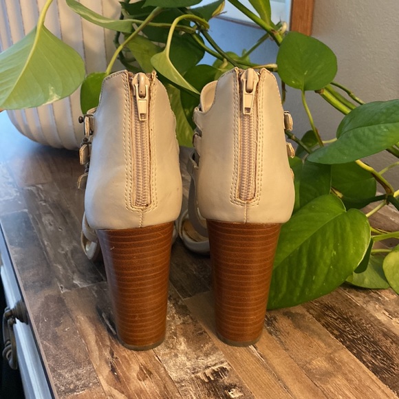 Steve Madden Wedge Heels - Picture 3 of 4